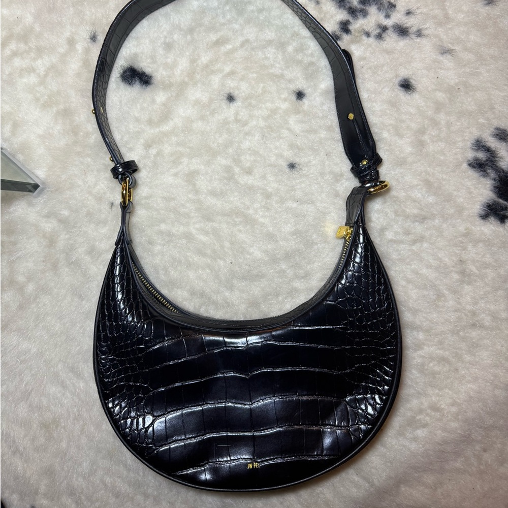 *never been used* JW PEI black, shoulder bag